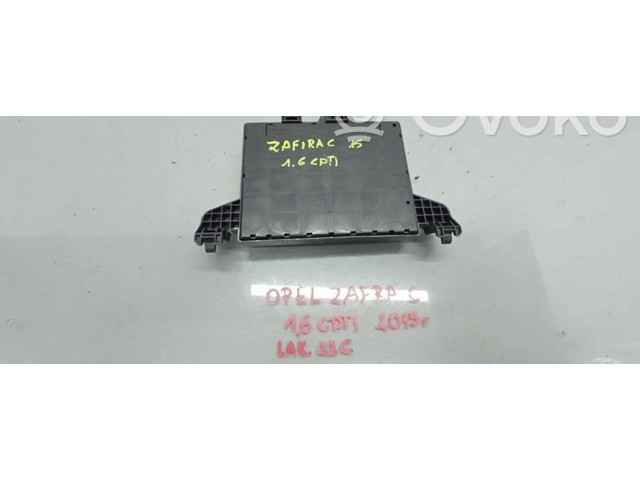 Pojistková skříňka Opel Zafira C 2015