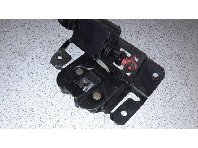 Zámek zadních dveří 51247026192, 7026192 BMW 3 E46 2004