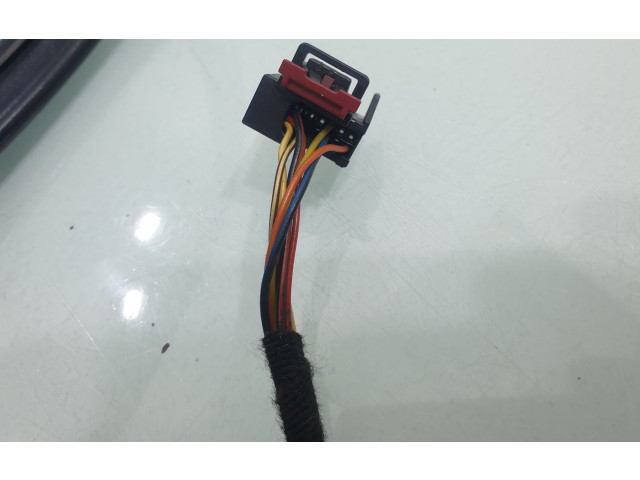 Зеркало электрическое Skoda Yeti (5L) 2009 - 2017 года