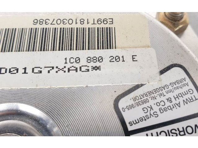 Подушка безопасности водителя 1C0880201E, 106305200 Volkswagen New Beetle