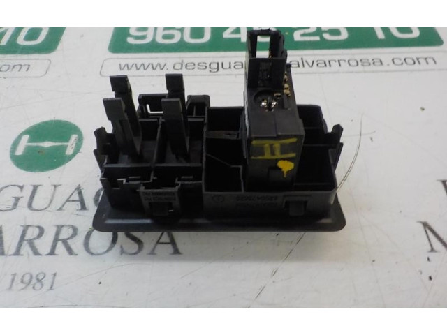 Блок управления Renault Clio III