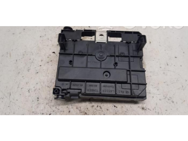 Блок предохранителей  13396560, 9667044980   Citroen C5    