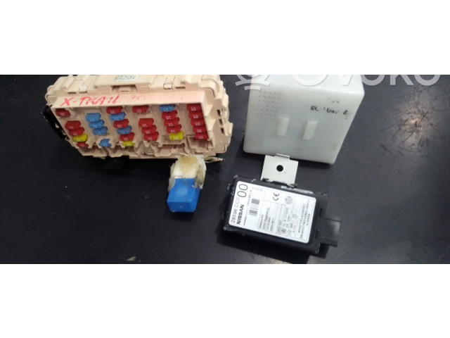 Řídící jednotka    Nissan X-Trail T30 2003