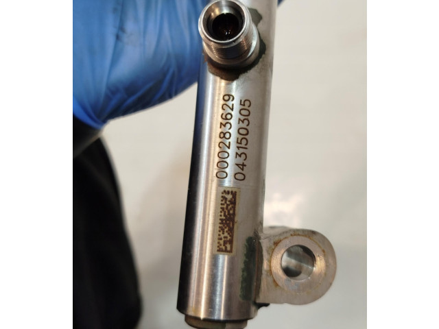 Топливная рампа 000283629 Maserati Ghibli