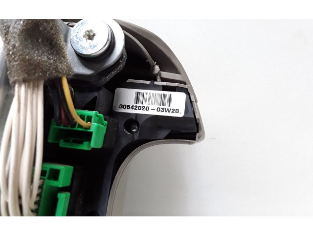 Подушка безопасности водителя 8686290, 30642028   Volvo V70