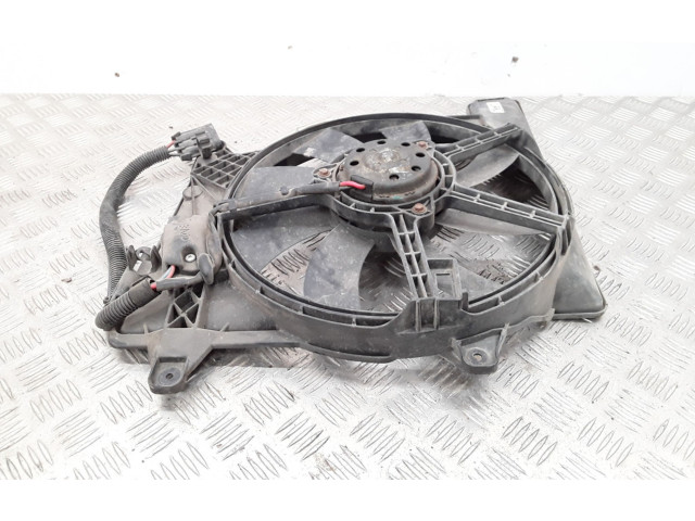 Вентилятор радиатора     8240457, 52406445    Opel Meriva A 1.3