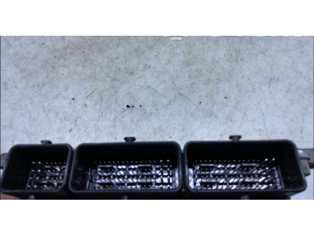 Комплект блоков управления 237103008R, 237103008R Dacia Sandero