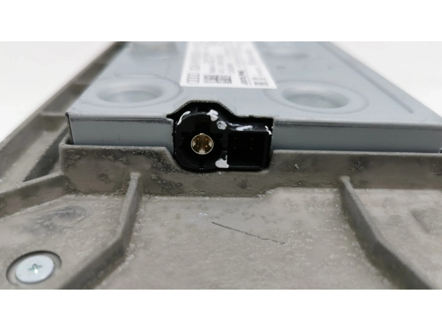 Дисплей 82A919620A Audi A1