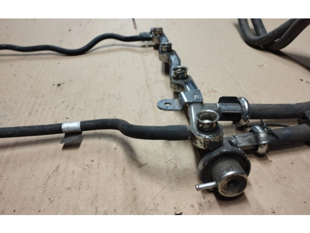 Vstřikovací lišta Lincoln Town Car