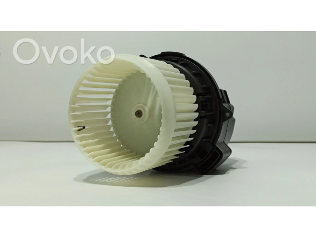 Вентилятор печки    DT116625160, 272104788R   Renault Clio V