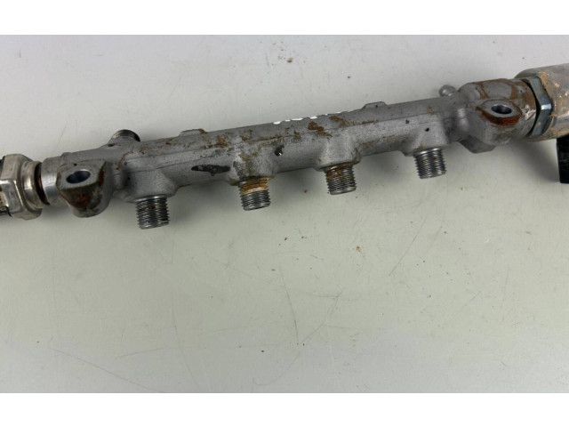 Топливная рампа 05L906054A   Volkswagen Golf VIII  