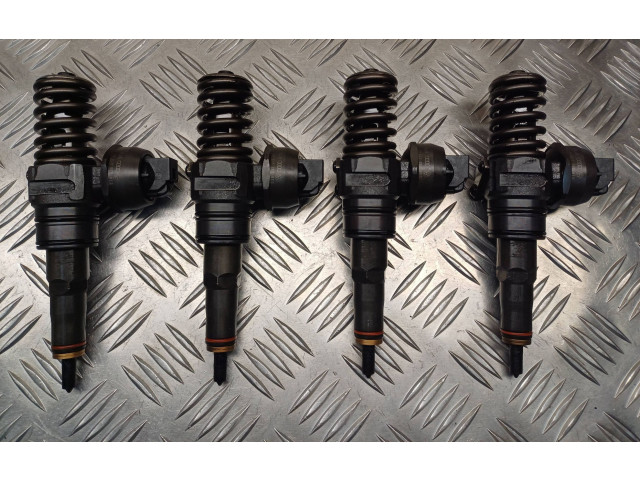 Жиклер (жиклеры) (форсунка (форсунки) 0414720215, 038130073AG Volkswagen Golf Plus