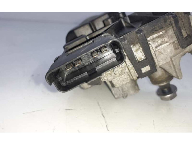 Двигатель стеклоочистителей Renault Twingo II 2007 - 2014 года 7701064031, 0390241541