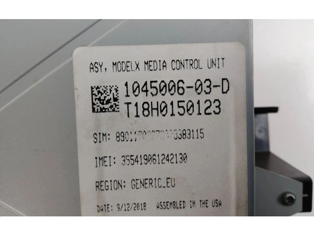 Дисплей 104500603D Tesla Model S