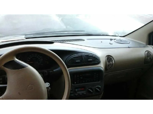 Интеркулер Chrysler Voyager 2.5