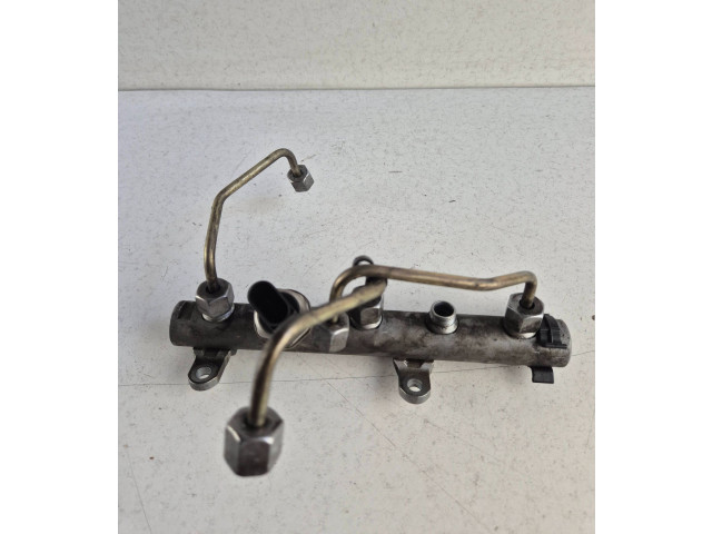 Топливная рампа 059130089AA   Audi A6 S6 C6 4F  