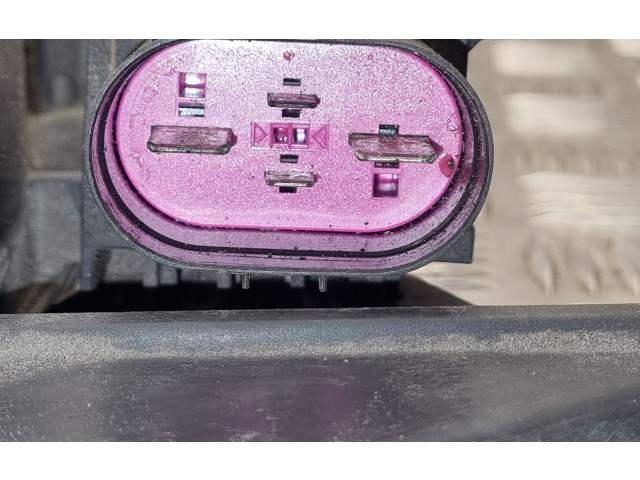 Вентилятор радиатора 1K0121207T Volkswagen Jetta V