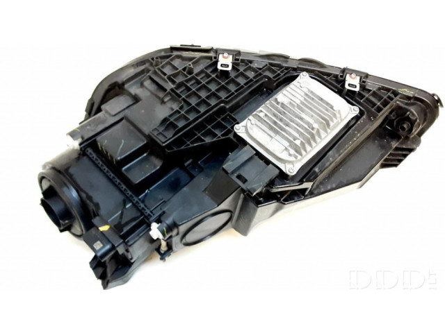 Передняя фара