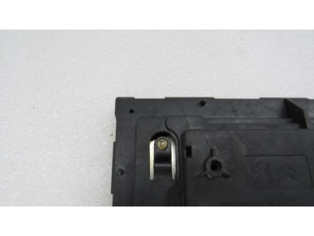 Дисплей 983042648000 Citroen Berlingo