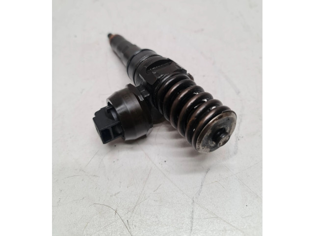 Vstřikovač 038130073BN   Volkswagen Caddy    BLS 