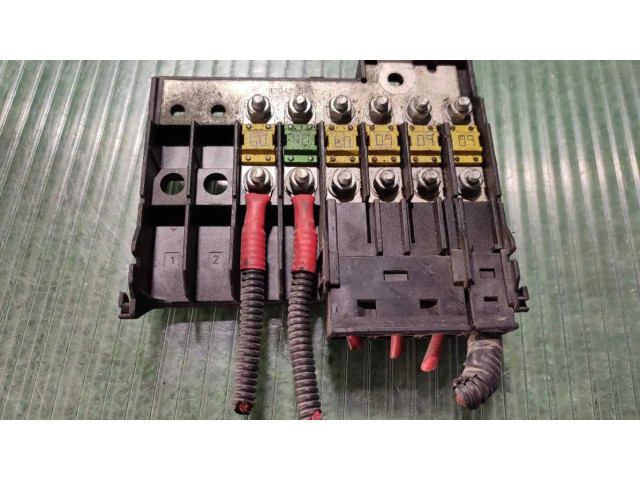 Блок предохранителей 5607001670   Ford Fusion    