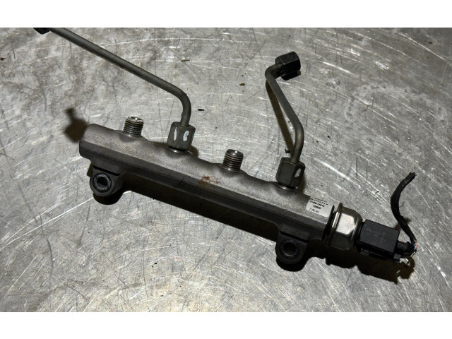 Vstřikovací lišta 314002A610 KIA Rio