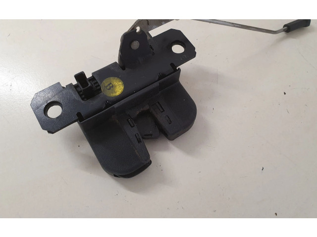 Zámek zadních dveří 2K0827506C   Volkswagen Caddy 2007