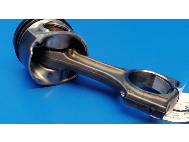 Píst N57 BMW X5 F15 pro naftový motor 3.0