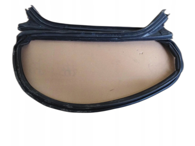 Уплотнительная резина (на багажник дверях) Ferrari F8 Spider 2019 - года