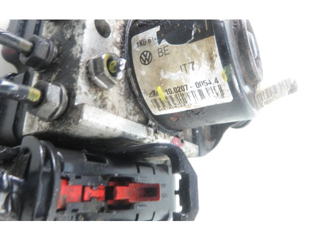 Блок АБС 10097003153, 1K0907379P Skoda Octavia Mk2 (1Z) 2004 - 2013 года
