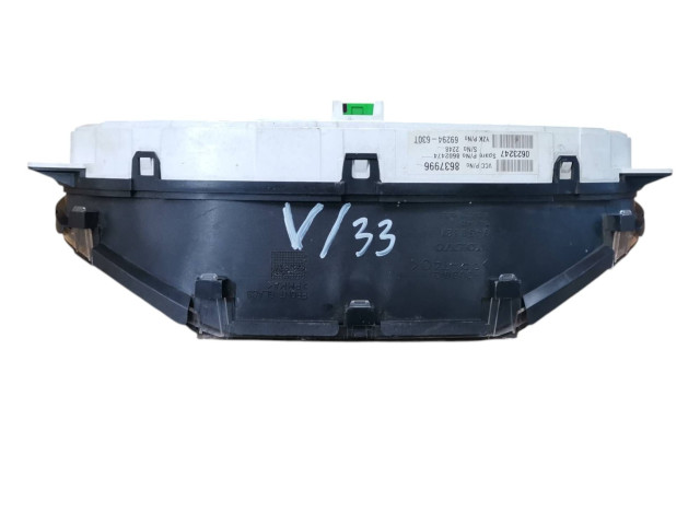 Панель приборов 8637996, 9459821   Volvo V70       