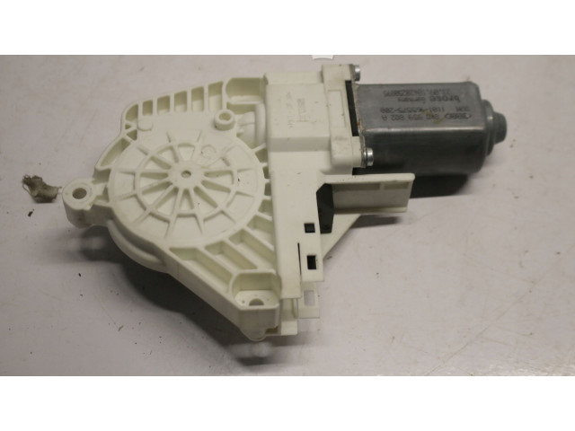 Передний двигатель механизма для подъема окон