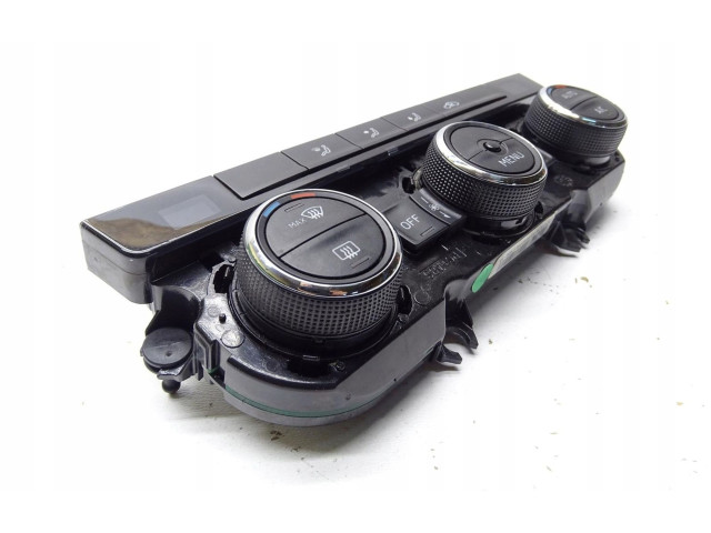 Блок управления климат-контролем 5E0907044Q Skoda Octavia Mk3 (5E)