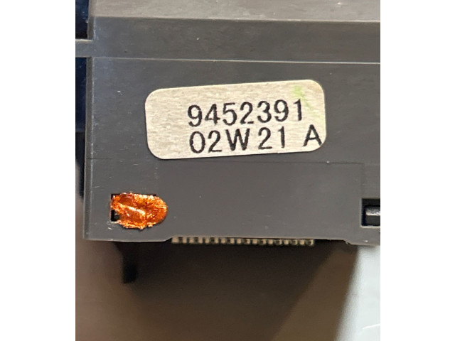 Ручка стеклоочистителей 9452391, 02W21A   Volvo V70