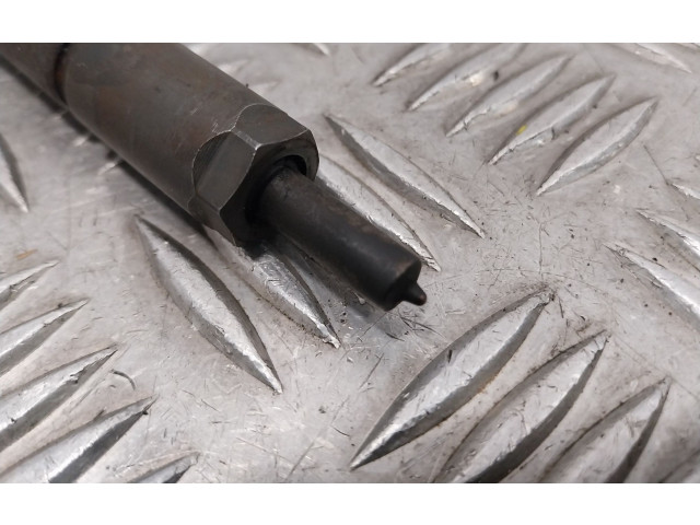 Vstřikovač 445110183 Opel Combo C Z13DTJ