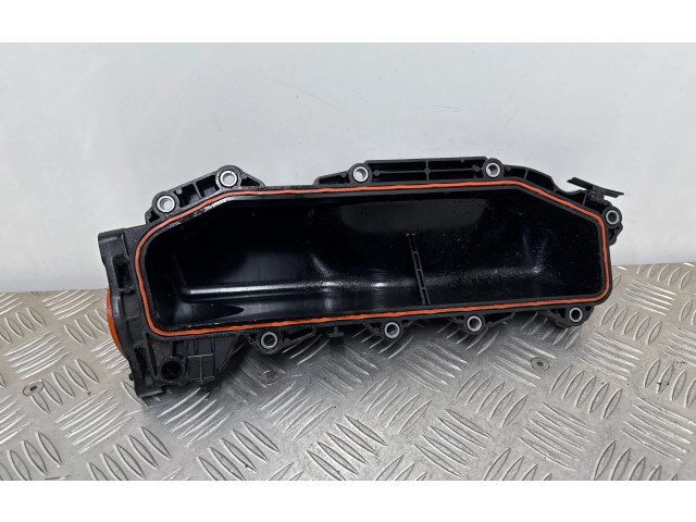 Всасывающий коллектор 06M133267P Audi Q5 SQ5