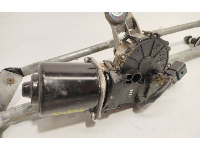 Моторчик дворников 8610134000 SsangYong Korando