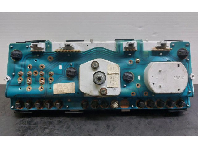 Панель приборов 39609270   Seat Ibiza I (021A)       