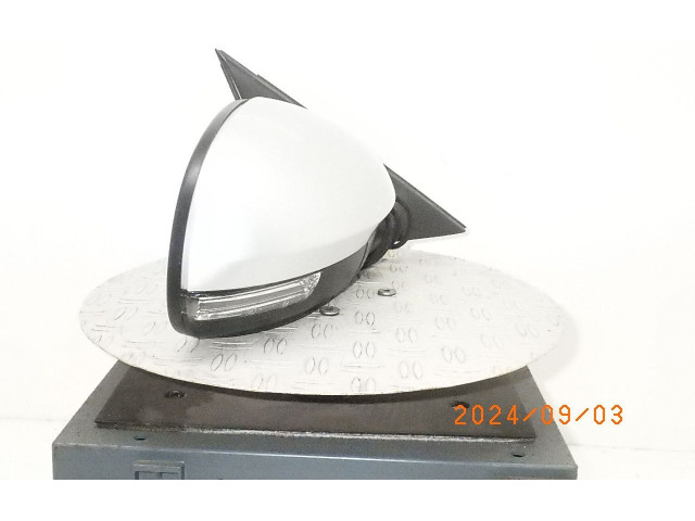 Зеркало электрическое Skoda Yeti (5L) 2009 - 2017 года