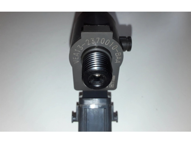 Форсунка VEA132370010BAA    Volvo XC90  D 4204 T14 