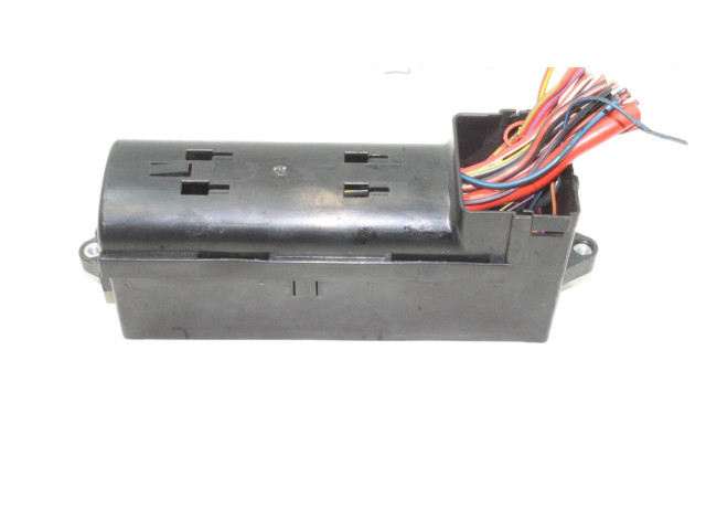 Pojistková skříňka Блок монтирования реле    Volkswagen Tiguan 2008