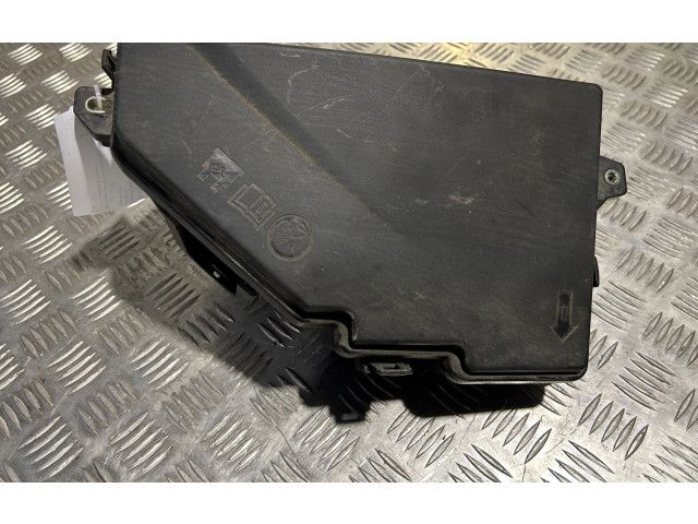 Блок предохранителей  31398000, 31398001   Volvo XC90    