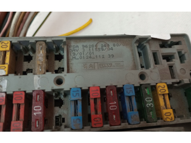 Блок предохранителей 9628024480, 9628024480 Citroen Xsara