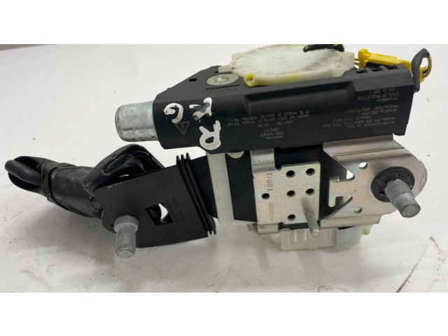 Задний ремень безопасности