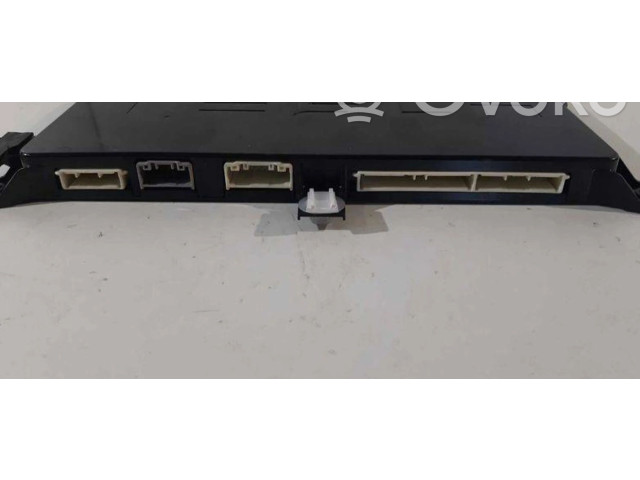 Vstřikovací lišta 104390010D, 03D7DU0005229   Tesla Model X     