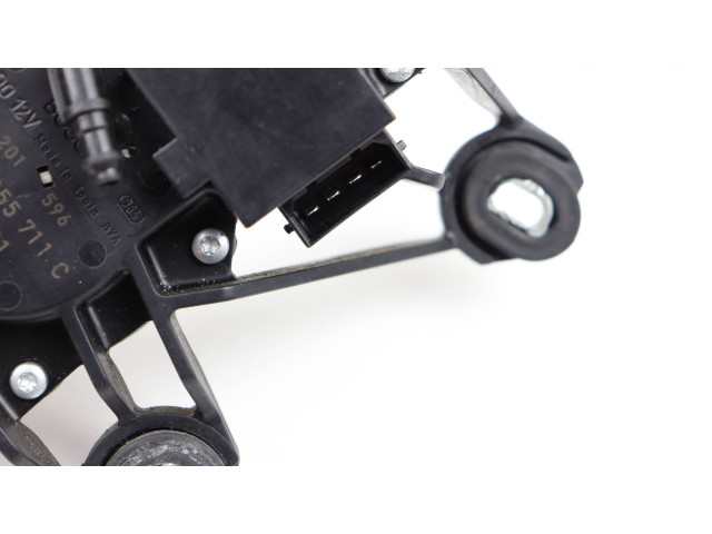 Моторчик заднего дворника 6Q6955711C, 0390201596    Volkswagen Polo IV 9N3