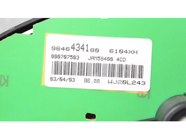 Přístrojová deska Citroen Berlingo 2003 WJ20L243