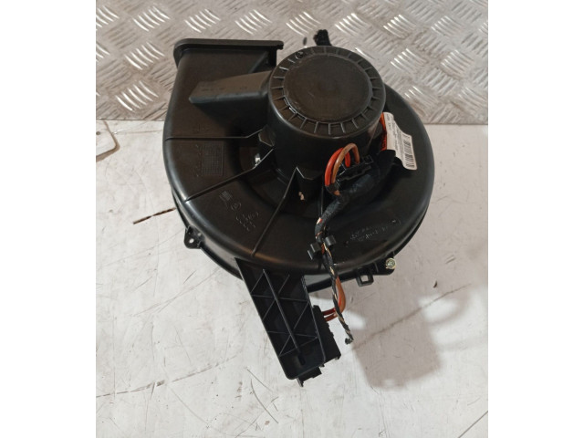 Вентилятор печки    6Q1820015H   Volkswagen Polo IV 9N3