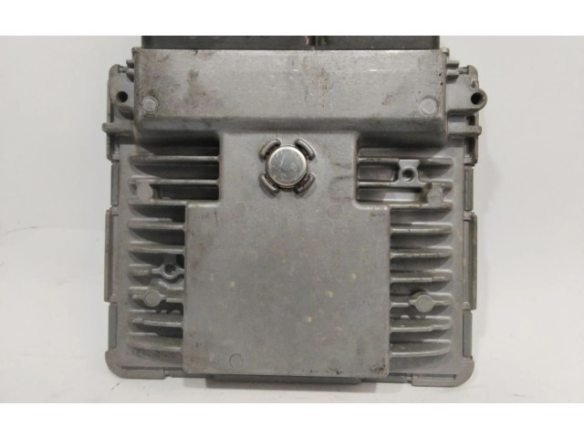Блок управления двигателем Блок управления 03F906070HH Skoda Fabia Mk3 (NJ)