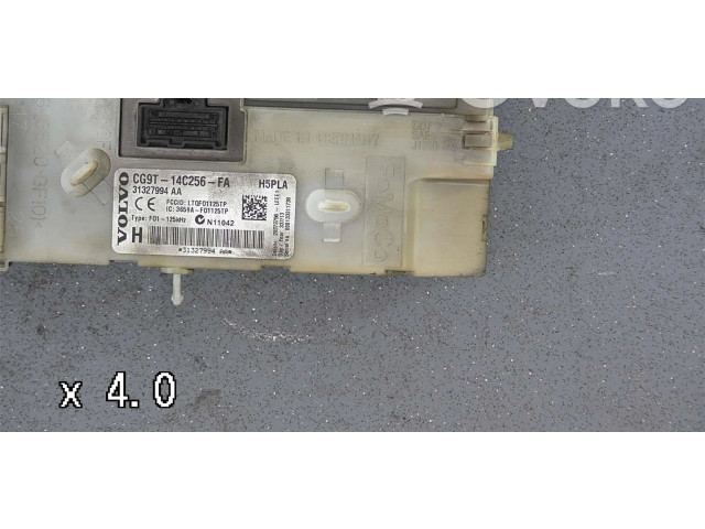 Блок предохранителей    Volvo V70    